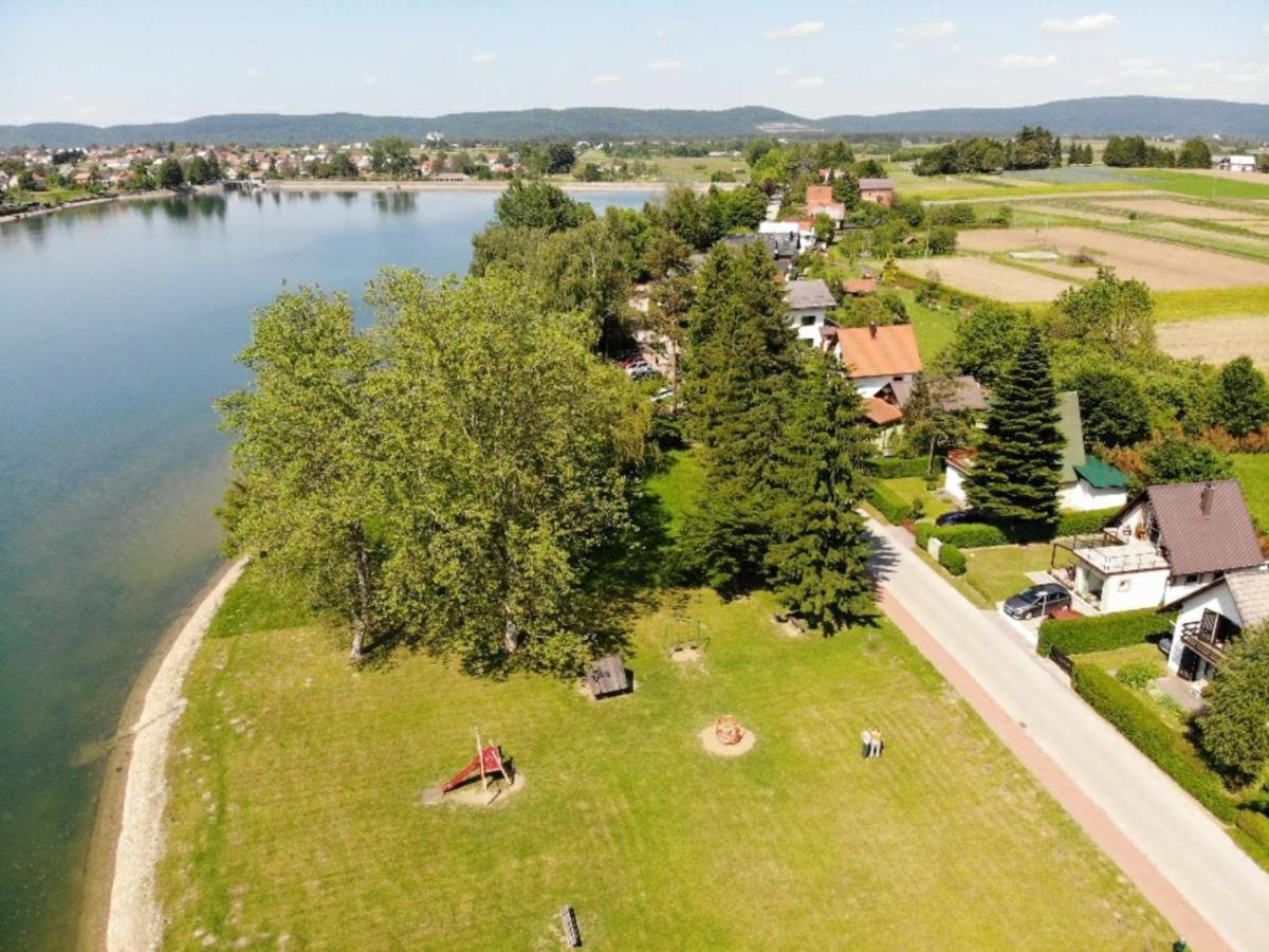 Vila Kosjenka On Lake Sabljaci Ogulin Exterior foto